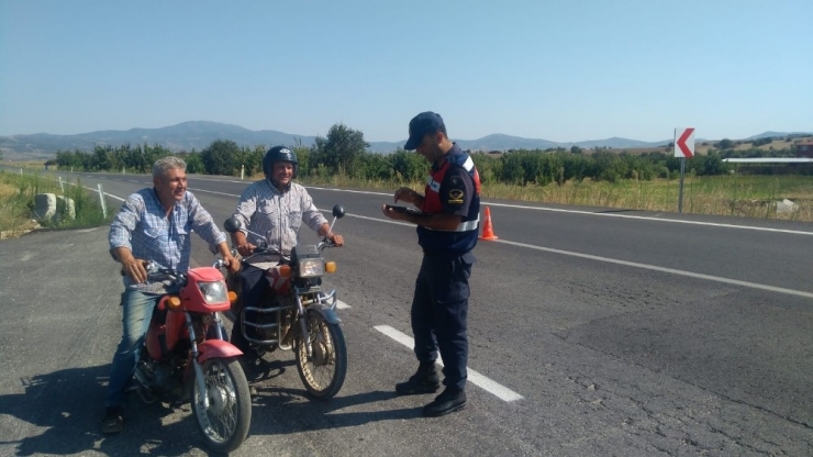 Kula’da Jandarmadan Motosiklet Uygulaması