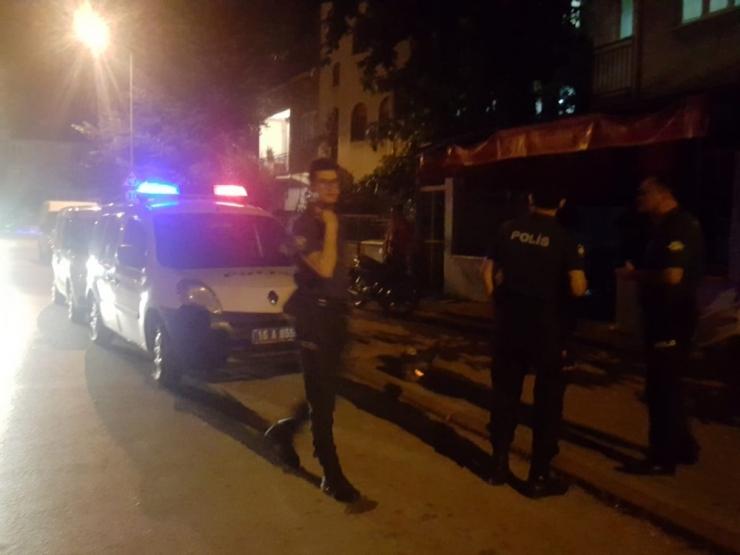 Kıraathaneye Taşlı Sopalı Saldırı