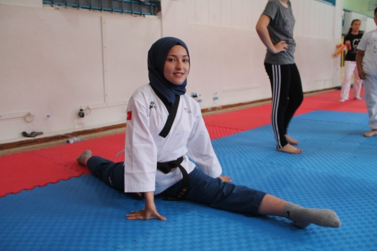 Tesadüfen Başladığı Tekvandoda Birçok Başarı Elde Etti