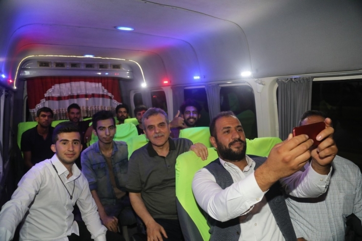 Beyazgül, Fetih Yolcularını Uğurladı