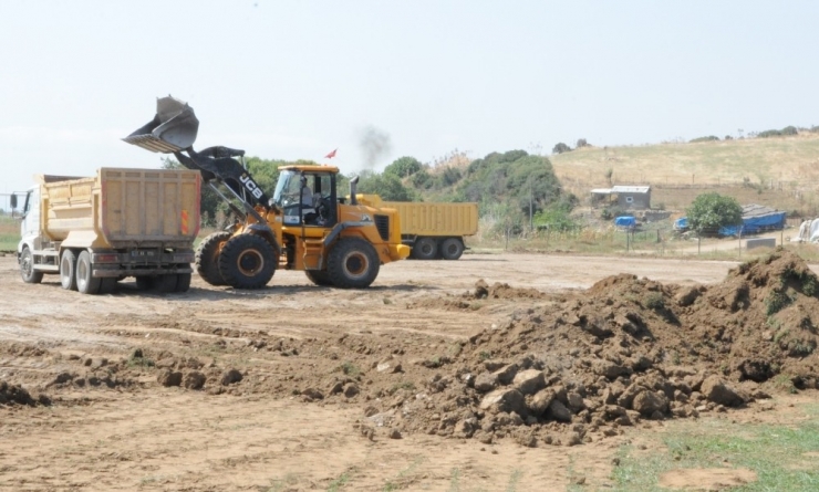 Karabiga’ya Fıfa Standartlarında Futbol Sahası