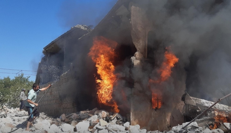 Esad Rejimi İdlib’e Saldırdı: 3 Ölü