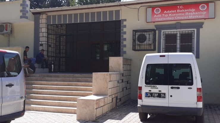 Devrilen Motosikletteki Çocuk Öldü