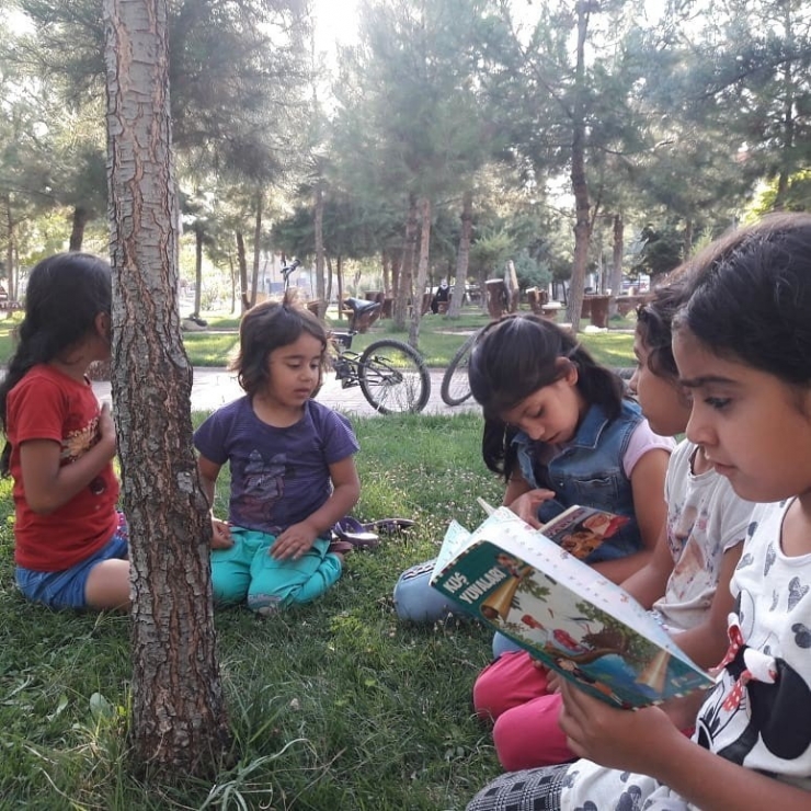 Üniversite Öğrencisinden Örnek Davranış