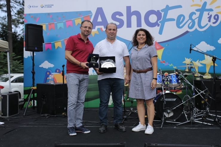 Assan Hanil Uzun Yıllar Görev Yapan Çalışanlarını Ödüllendirdi