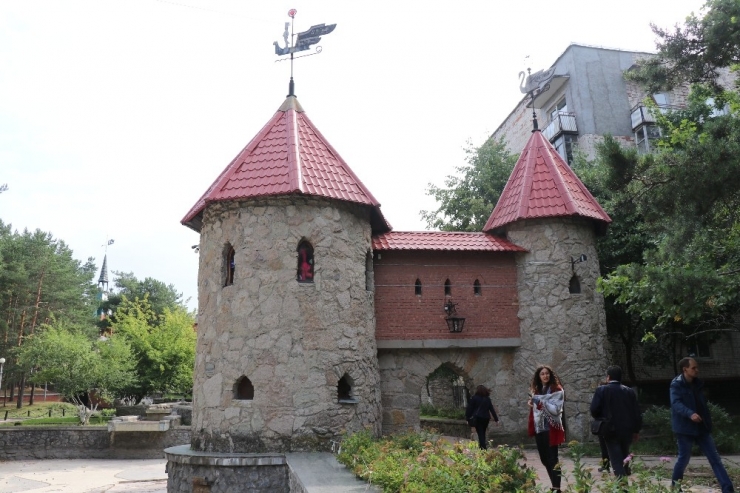 Sosnovy Bor Şehri, Leningrad Ngs İle Hayat Buldu