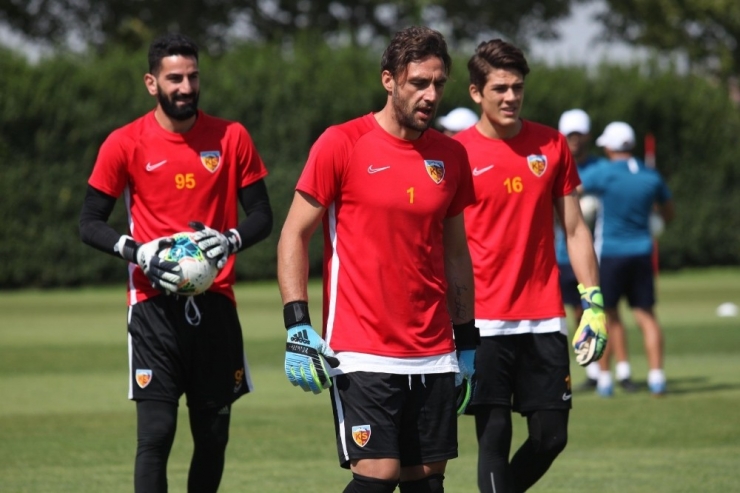 Hikmet Karaman: "Zamana İhtiyacımız Var"