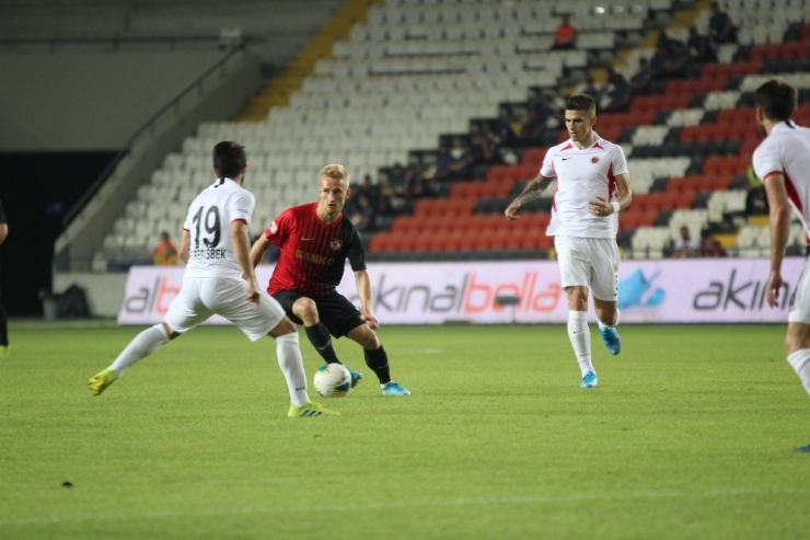 Süper Lig: Gazişehir Gaziantep: 4 - Gençlerbirliği: 1 (Maç Sonucu)