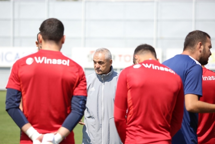 Sivasspor’da Gaziantep Hazırlıkları Yarın Başlıyor