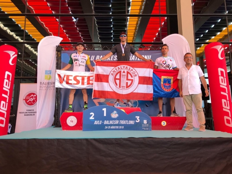 Antalyaspor Madalyaları Topladı