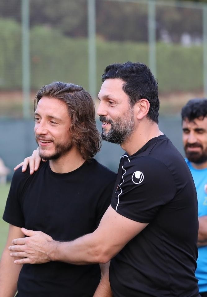 Alanyaspor’da Taha Yalçıner İle Yollar Ayrıldı