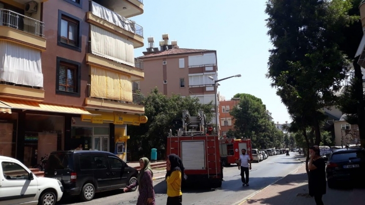 Alanya’da Ev Yangını