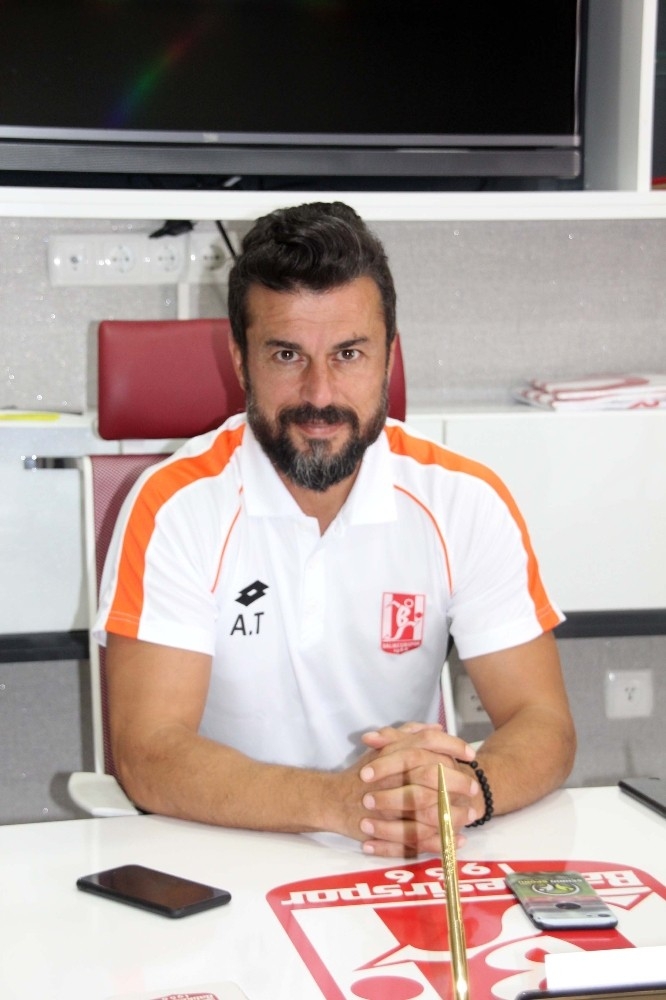 Balıkesirspor Teknik Direktörü Ali Tandoğan: