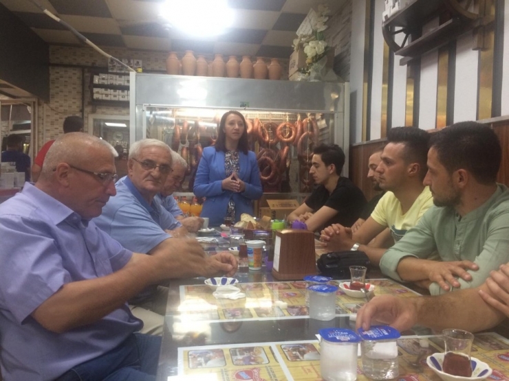 Başkan Tekin Pazaryerispor Sporcuları Ve Yönetimi İle Bir Araya Geldi