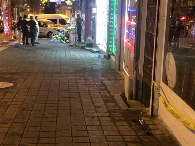 Öğretmen Marketçiyi Vurdu