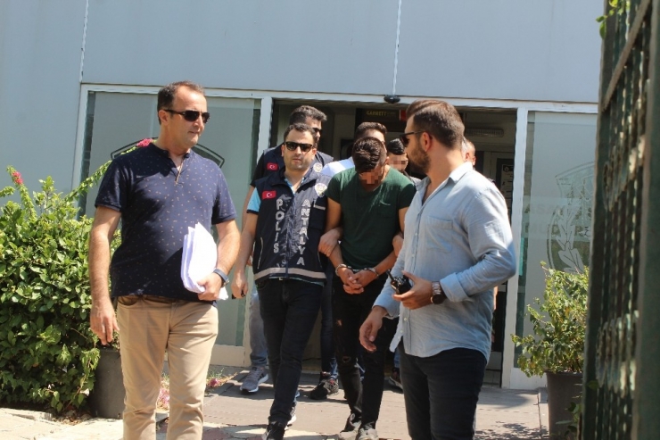 Gasp Şüphelilerine Yakınlarından "Arkandayız Oğlum" Desteği