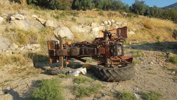 Karaman’da Traktör Şarampole Yuvarlandı: 1 Yaralı