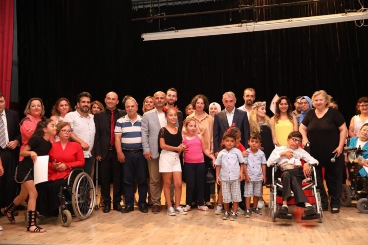 Başkan Söğüt, Engelli Bireylerin Gecesine Katıldı