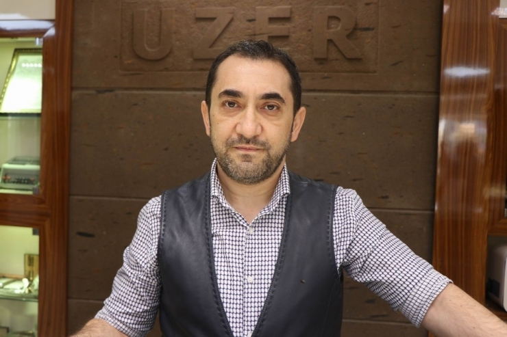 Altına Yatırım Yapan Kazanıyor