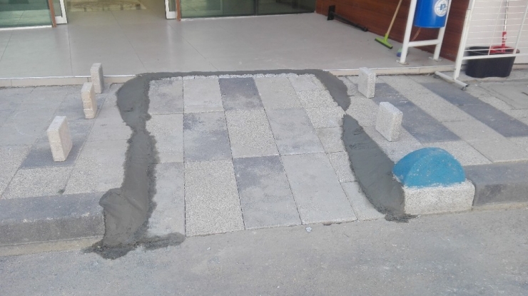 Pazaryeri Belediyesi’nden Kaldırım Düzenleme Çalışması