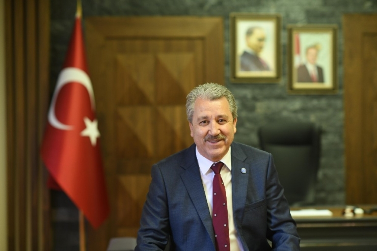 Egeli Akademisyenlerin 12 Projesi Kabul Gördü