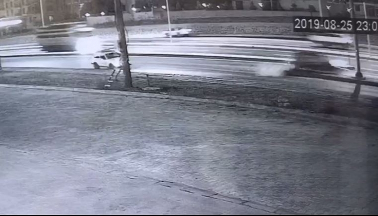 Tekirdağ’da 2 Kişinin Yaralandığı Kaza Kamerada