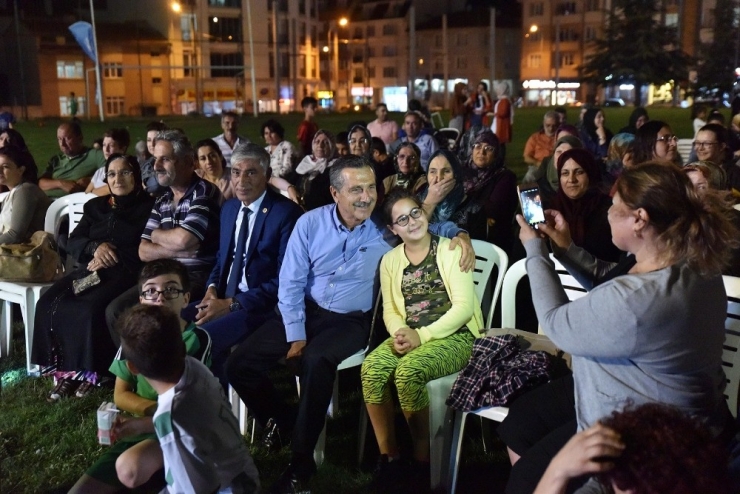 Tepebaşı Belediyesi’nden Çamlıca Mahallesi’nde Konser