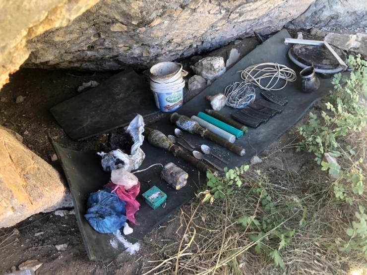 ‘Kıran Operasyonu’nda Çok Sayıda Silah Ve Mühimmat Ele Geçirildi