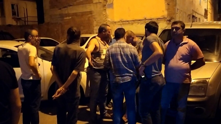 Eşinden Şiddet Gören Kadını Ağabeyi Kurtardı