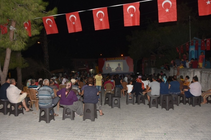 Ceyhan Yazlık Sinema Gösterimine Yoğun İlgi