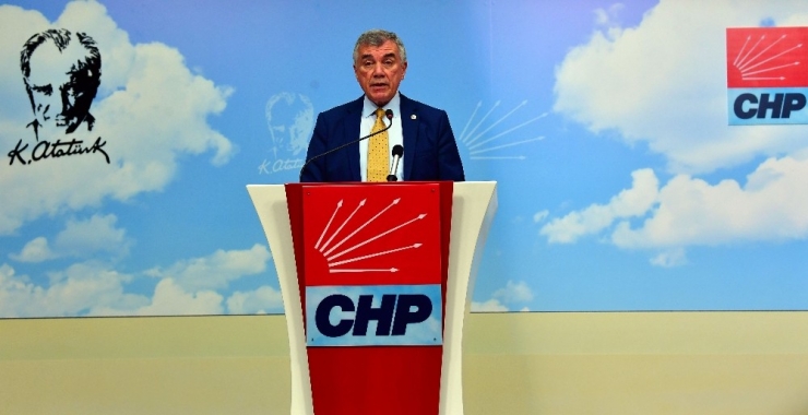 Chp’li Çeviköz Basın Toplantısı Düzenledi