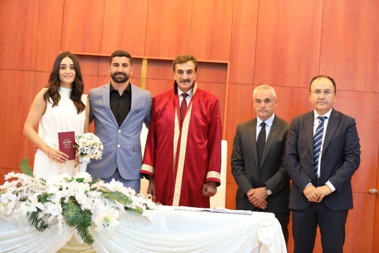 Sivassporlu Muammer Yıldırım, Dila Aşkın İle Hayatını Birleştirdi