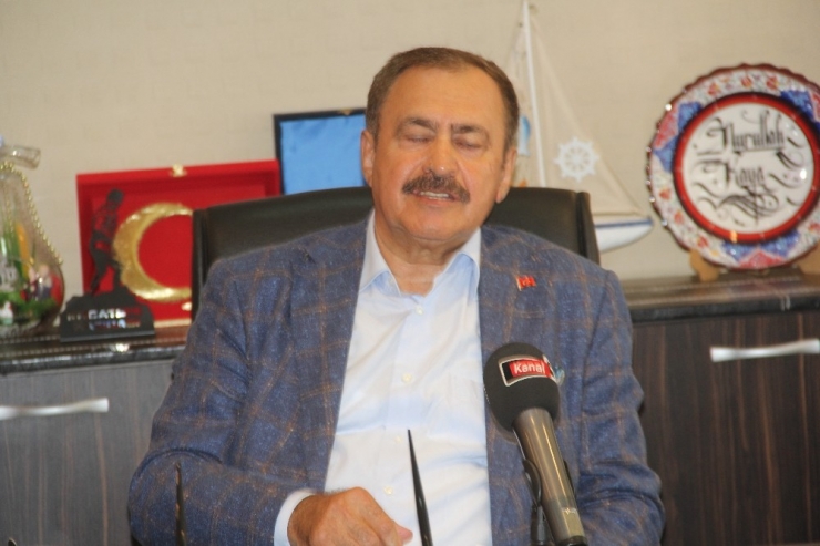 Eski Bakan Eroğlu Şuhut Kaymakamlığı’nı Ziyaret Etti