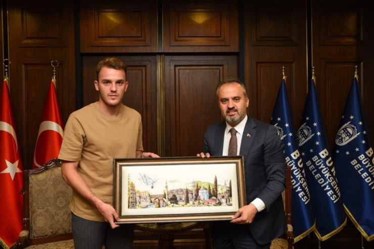 Fransa Yolcusu Ertuğrul Vedâ Turuna Çıktı