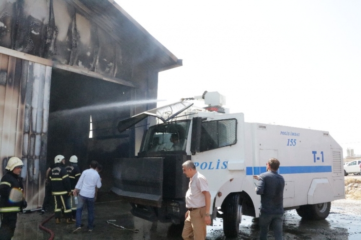 Fabrika Yangınına Toma’lı Müdahale