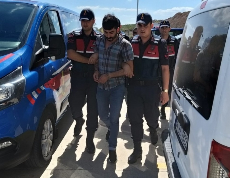 Kocaeli’de Uyuşturucu Operasyonu: 2 Gözaltı