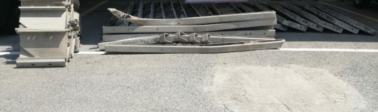 Kuzey Marmara Otoyolu’ndan Bariyerleri Çalan 2 Şahıs Yakalandı