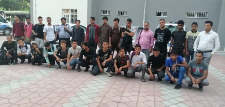 Niğde’de 28 Kaçak Göçmen Yakalandı