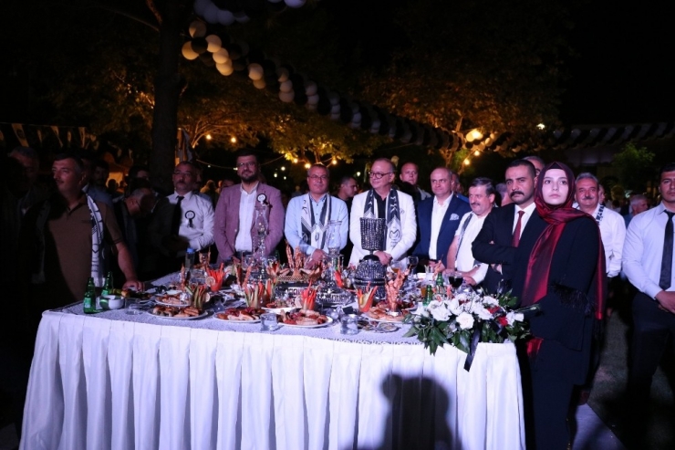 Manisa Fk Formaları Tanıtıldı