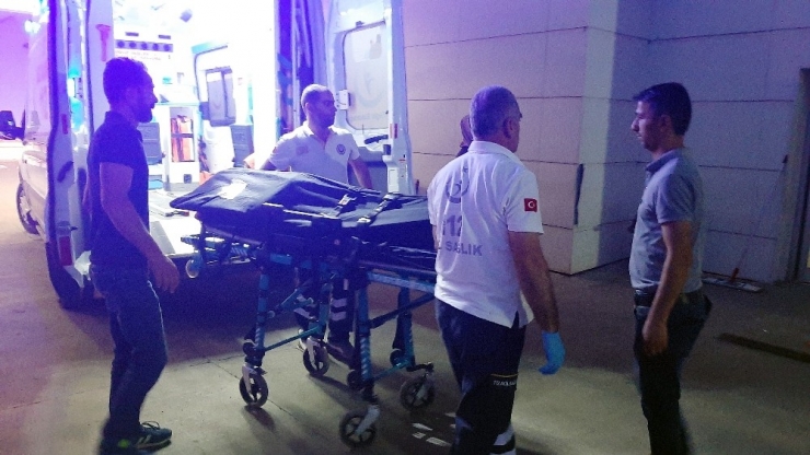 Havuz Kenarına Düşen Yaşlı Adam Öldü