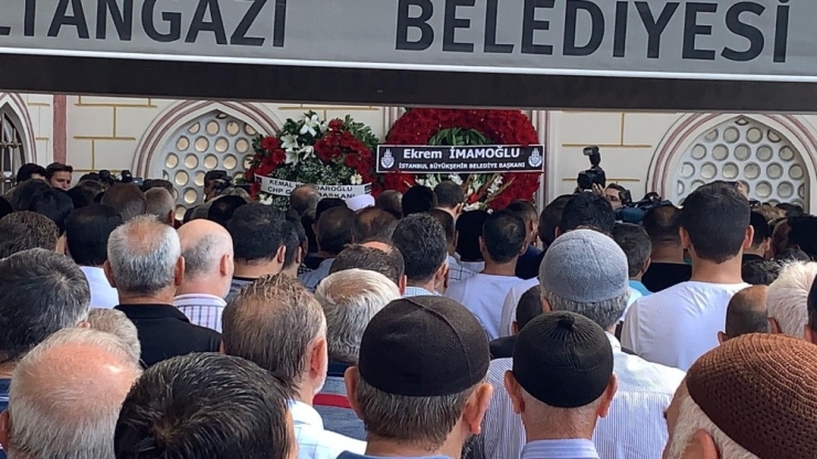 Kızının Gözü Önünde Vurulan Tuğba Anlak Son Yolculuğuna Uğurlandı