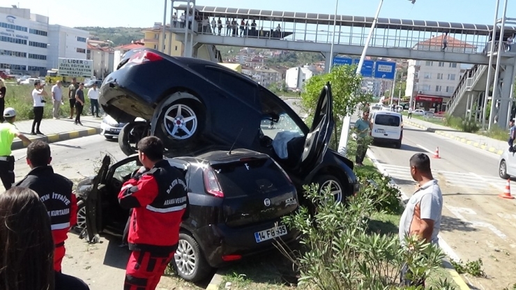 Otomobiller Üst Üste Çıktı: 10 Yaralı