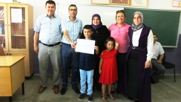 Burhaniyeli Öğrencilerin Kur’an Öğrenme Mutluluğu