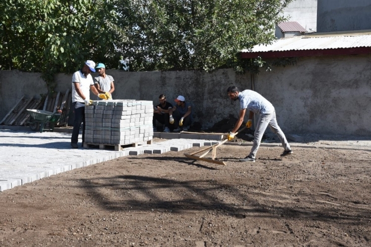 Tatvan’da Yol Yapım Çalışmaları