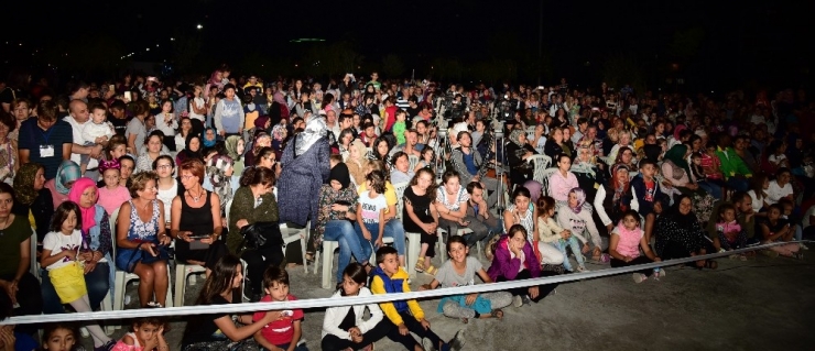 Halk Oyunları Festivali Sona Erdi