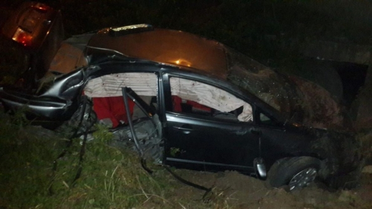 Şarampole Uçan Otomobildeki Genç Yaşama Tutunamadı