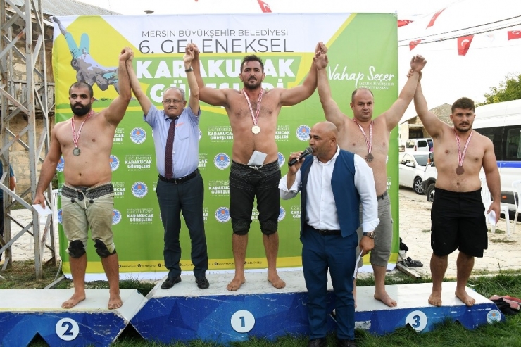 Mersin’de Karakucak Güreşleri Başladı