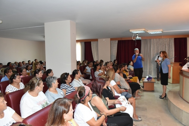 Tarsus’ta Üretici Kadın Kooperatifi Kuruldu