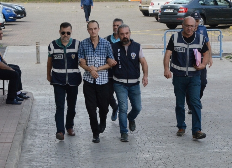 Annesini Öldürdü, ’Pişmanım’ Dedi