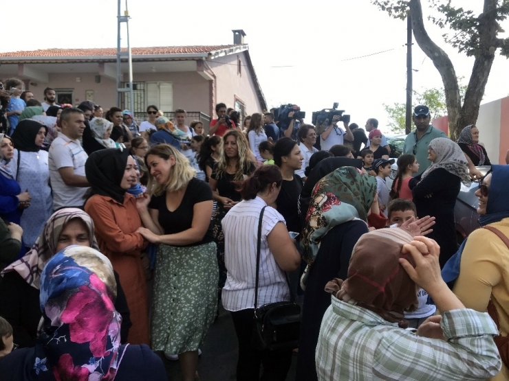 Sarıyer’de Veliler Okulun Tahliye Edilmesi Kararına Tepki Gösterdi
